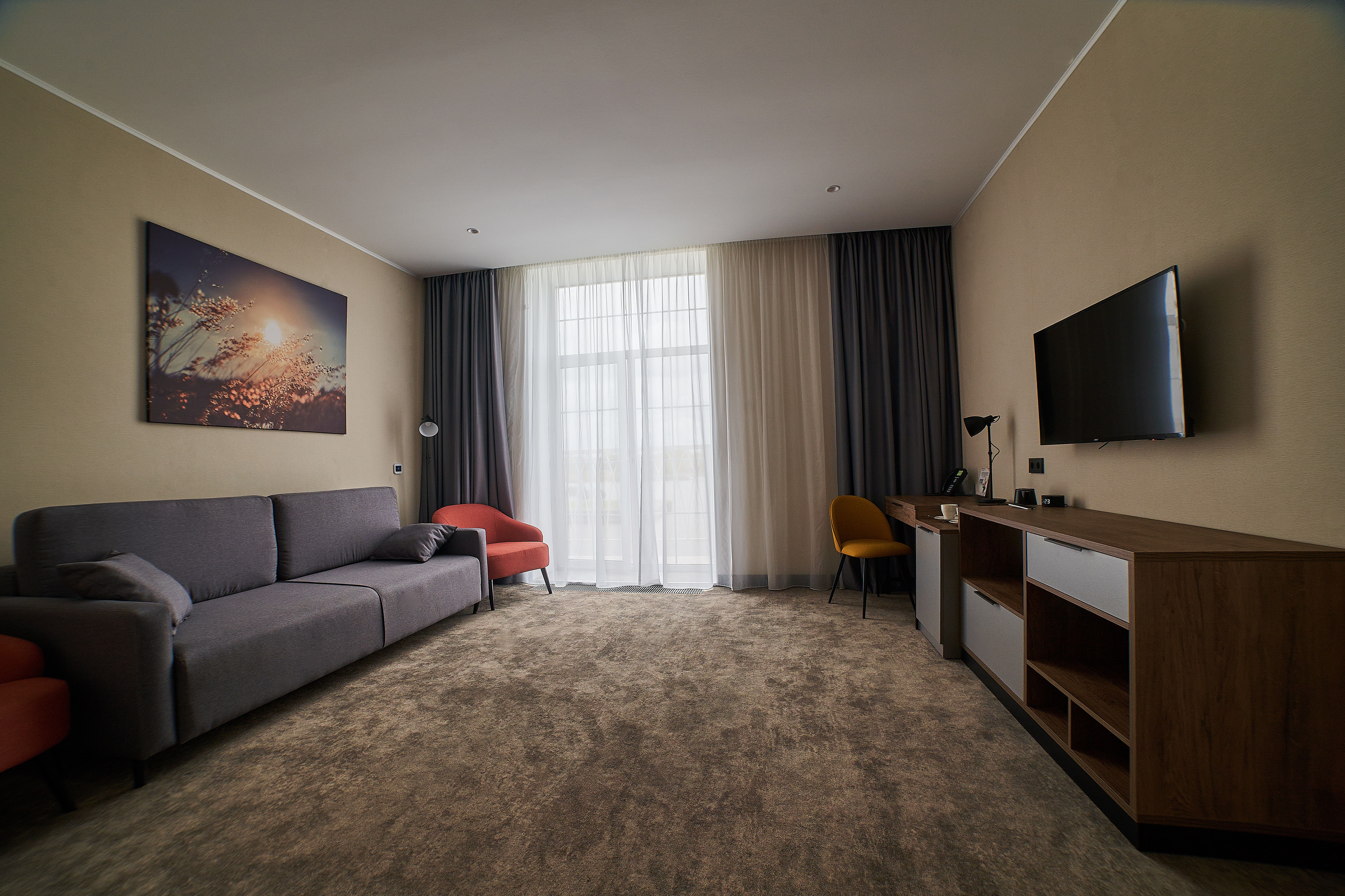 Поставка и установка гостиничных ТВ для парк-отеля Коприно Фото 10